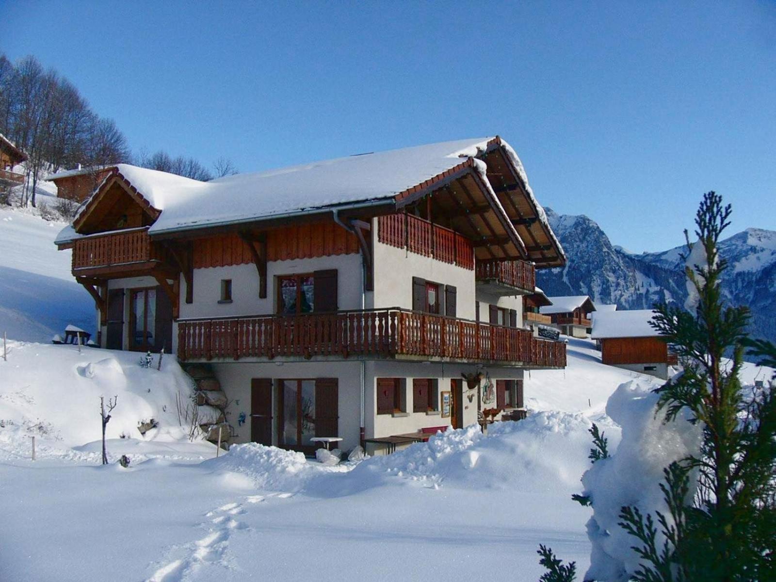 Titlis Bed & Breakfast Bernex